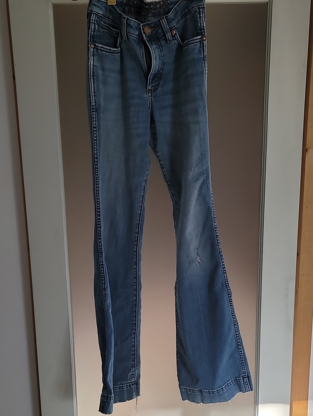 Wrangler Blue Women’s Jeans - Lightweight Stretch Denim Size26